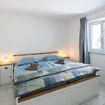 Aparthouse Jana Breg