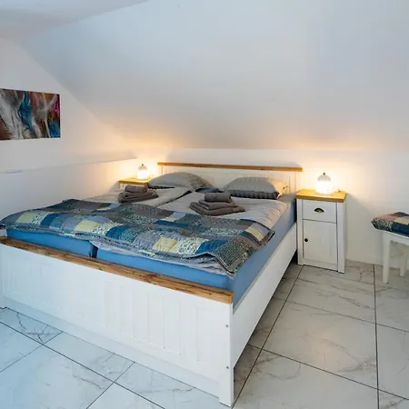 Aparthouse Jana Breg Жировница
